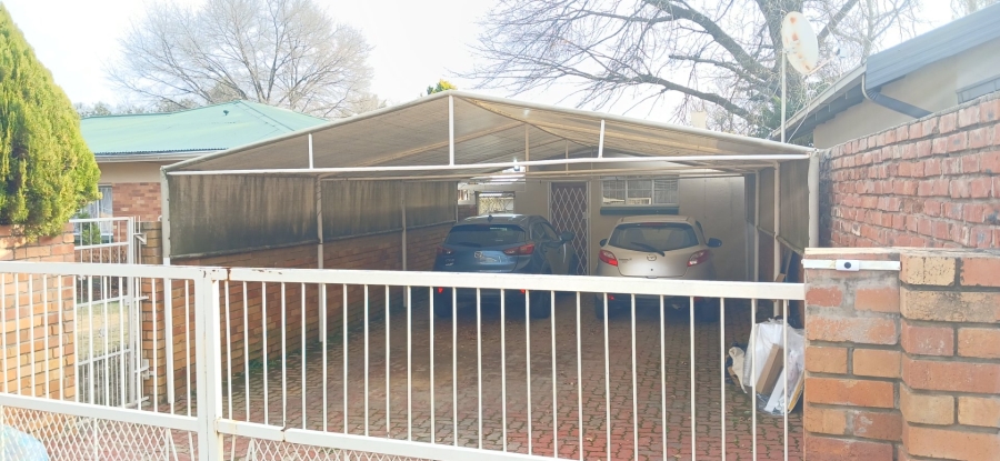 To Let 4 Bedroom Property for Rent in Jordania Free State